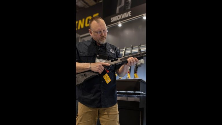 Pump or Sem-Auto Shotgun … Which do you prefer? (Mossberg 590A1 Magpul)