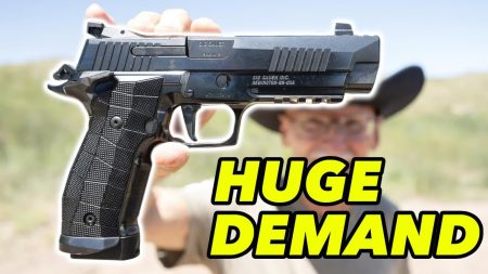 Why Everyone in America Wants THIS Gun Right Now! Time to FORGET GLOCK!