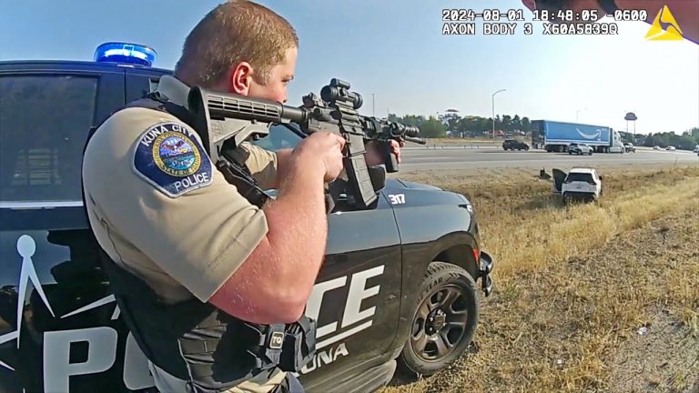 Armed Suspect Calls 911 for Advice While Fleeing Cops Before Being Shot